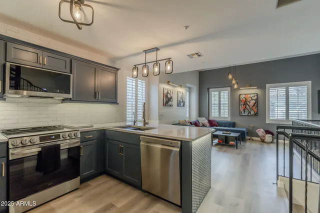 $2,100 | 106 West Commerce Court, Gilbert, AZ 85233