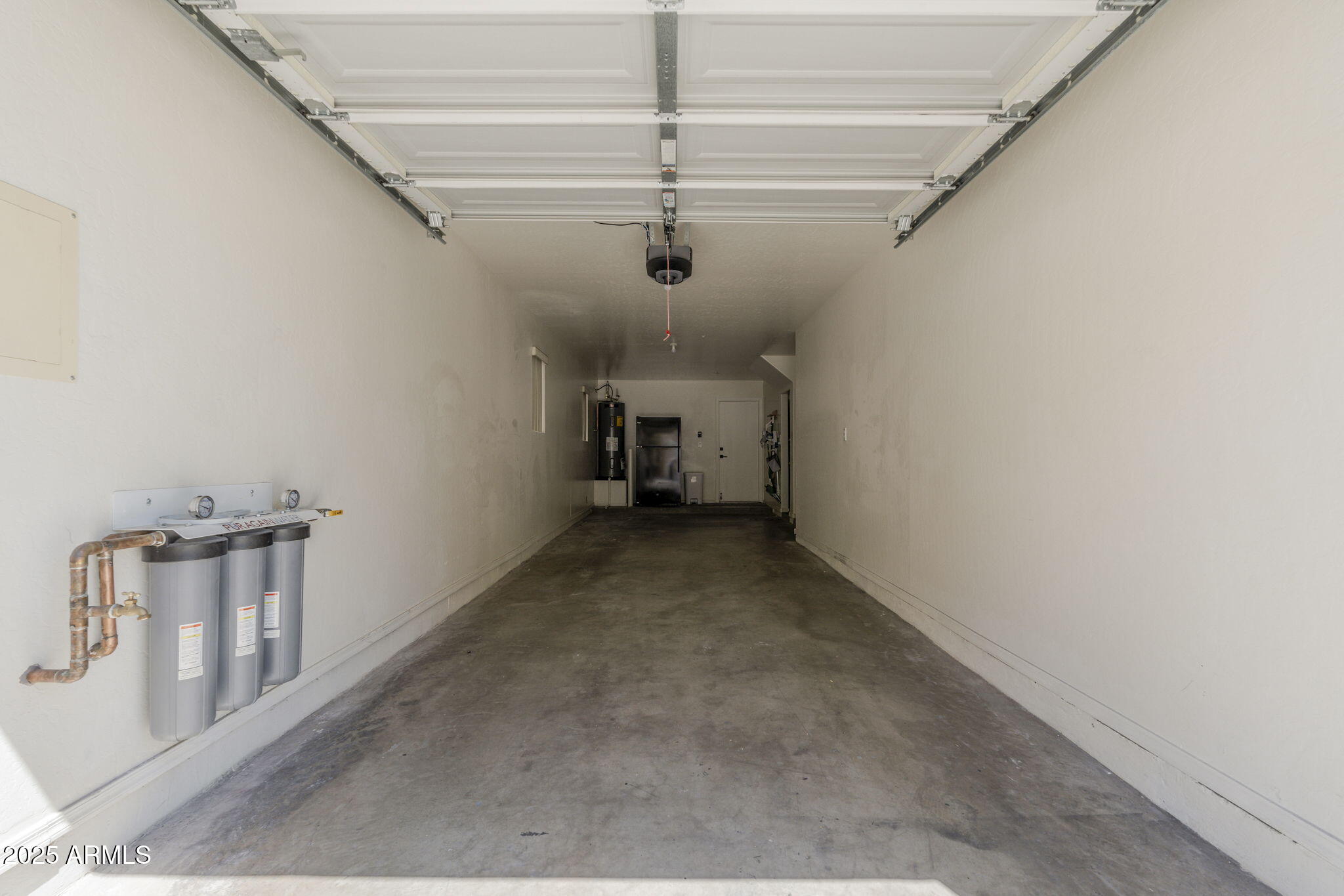 106 West Commerce Court Gilbert, AZ 85233 - Photo 28 of 31 Tandem 2 car garage