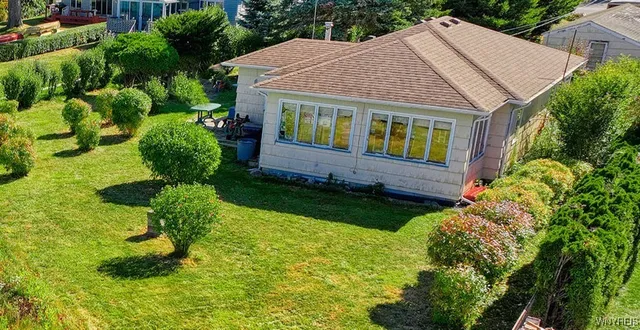 $140,000 | 5 North Drive, Greece, NY 14612