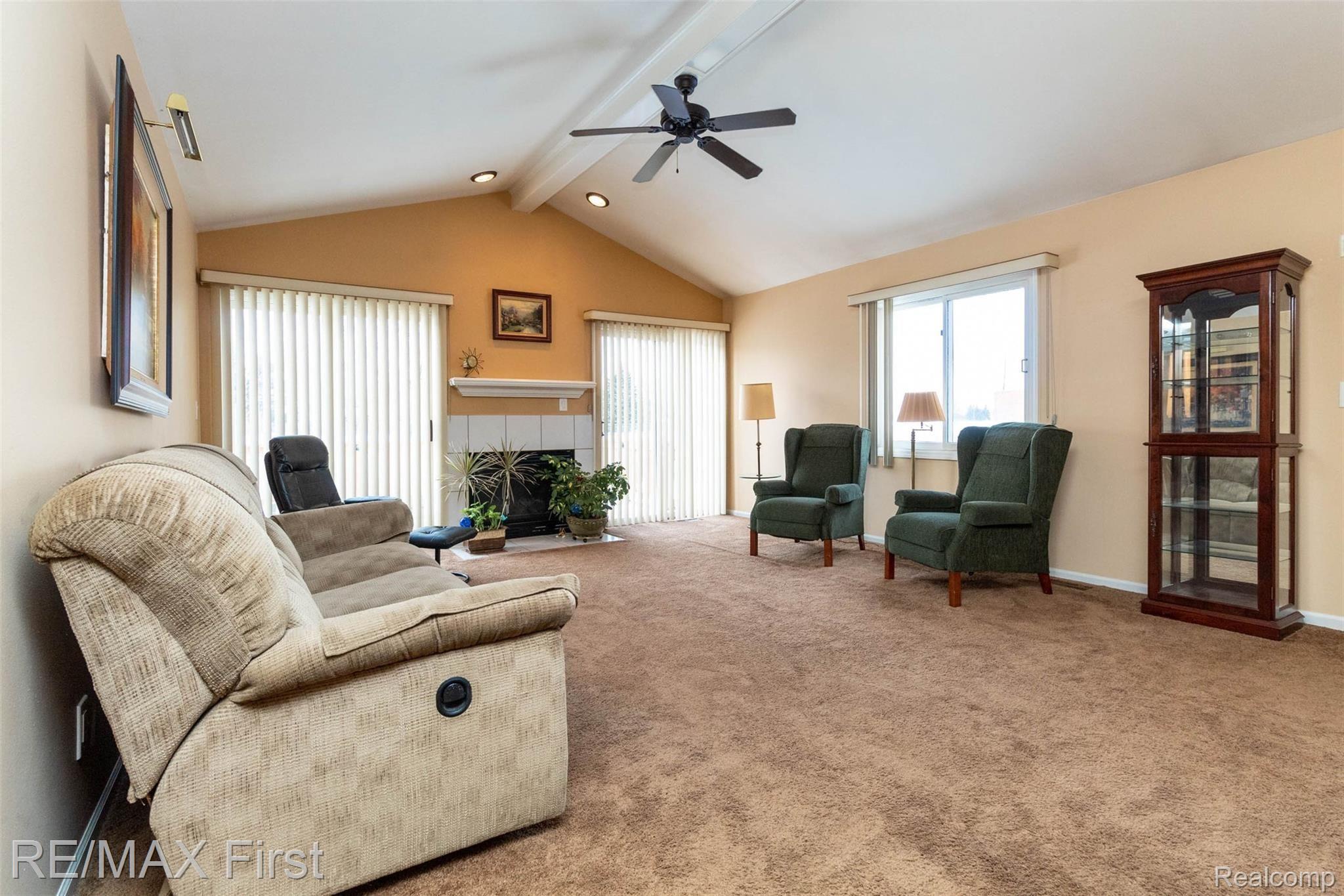 16683 Country Ridge Court Macomb, MI 48044 - Photo 5 of 35 interior (2).jpg