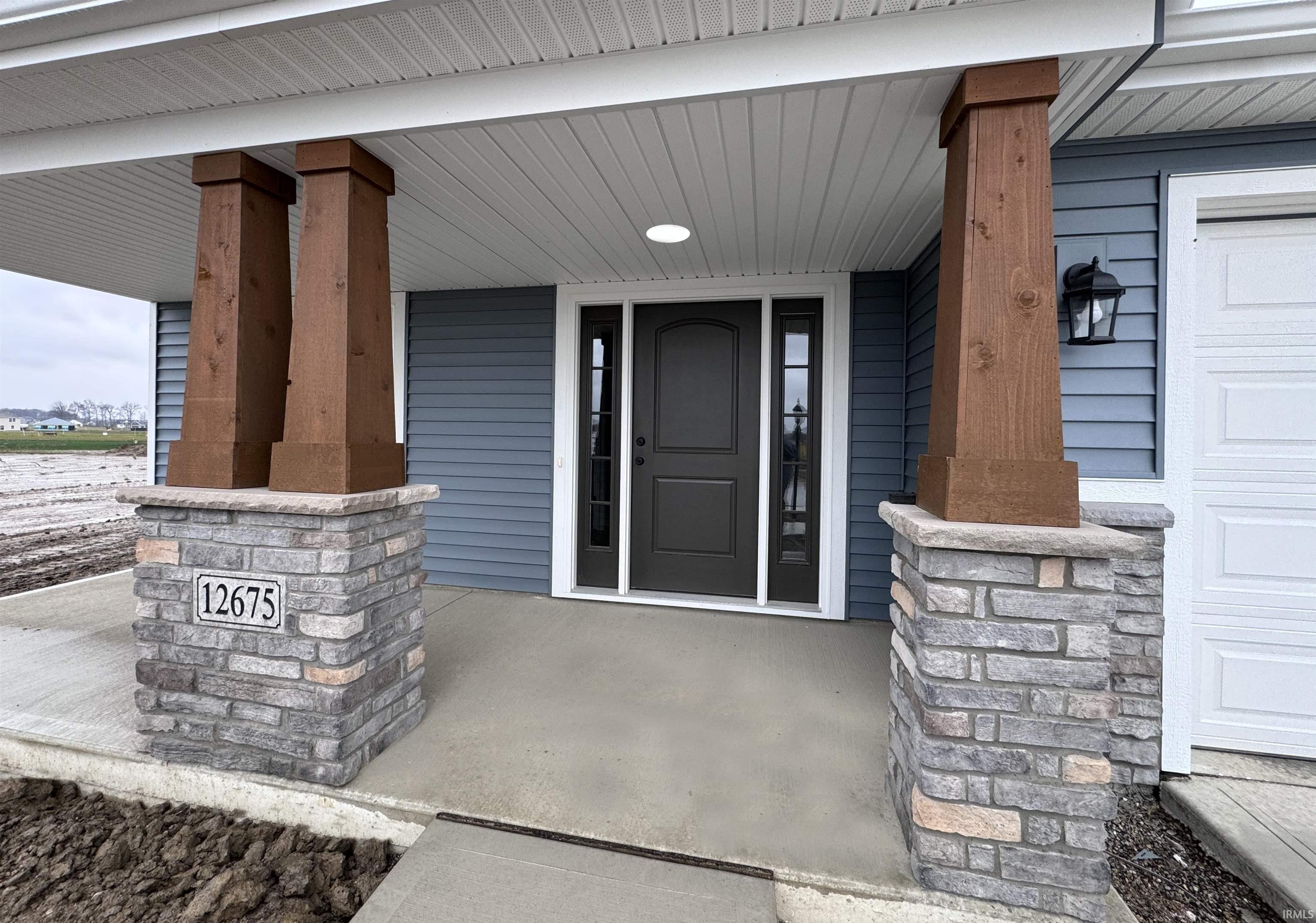 12675 Memory Lane Fort Wayne, IN 46818 - Photo 4 of 26 Gallery Image 4