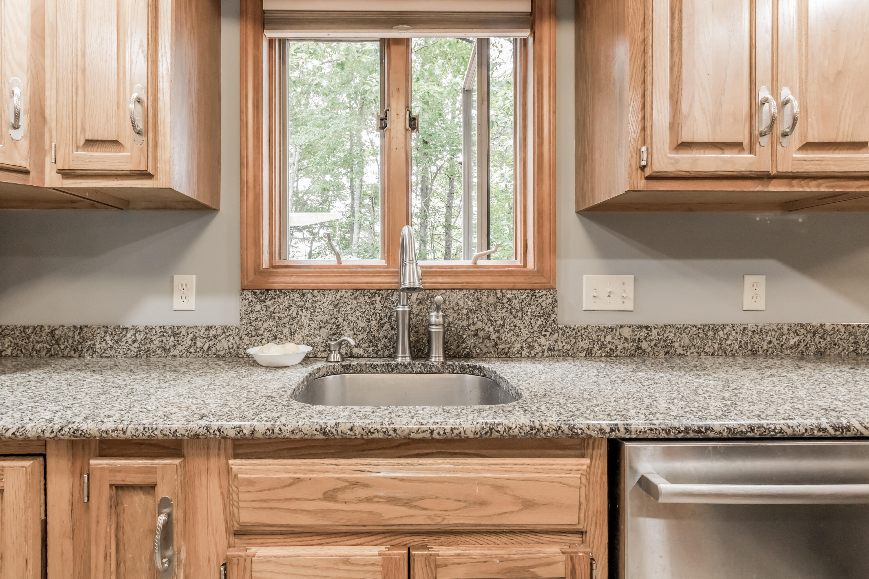 46 Friar Lane Cumberland Center, ME 04021 - Photo 12 of 60 20220628AV-71029