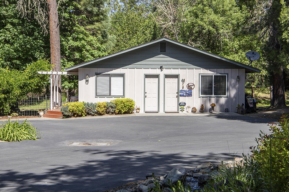 7855 Lower River Road Grants Pass, OR 97526 - Photo 46 of 46 IMG_8677 a a