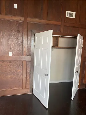 $1,200 | 2020 First Street, New Orleans, LA 70113