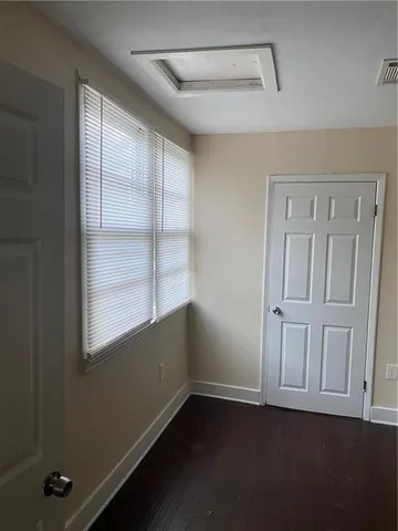 $1,200 | 2020 First Street, New Orleans, LA 70113