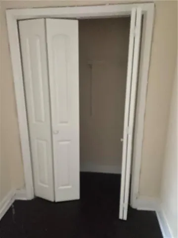 $1,200 | 2020 First Street, New Orleans, LA 70113