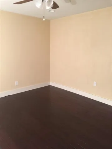 $1,200 | 2020 First Street, New Orleans, LA 70113