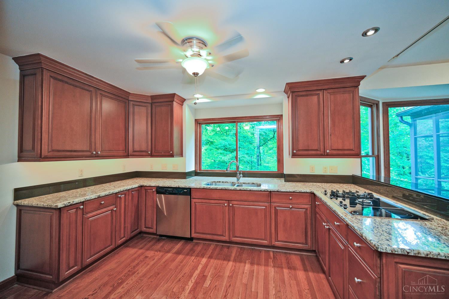 8650 Green Road Cincinnati, OH 45255 - Photo 12 of 57