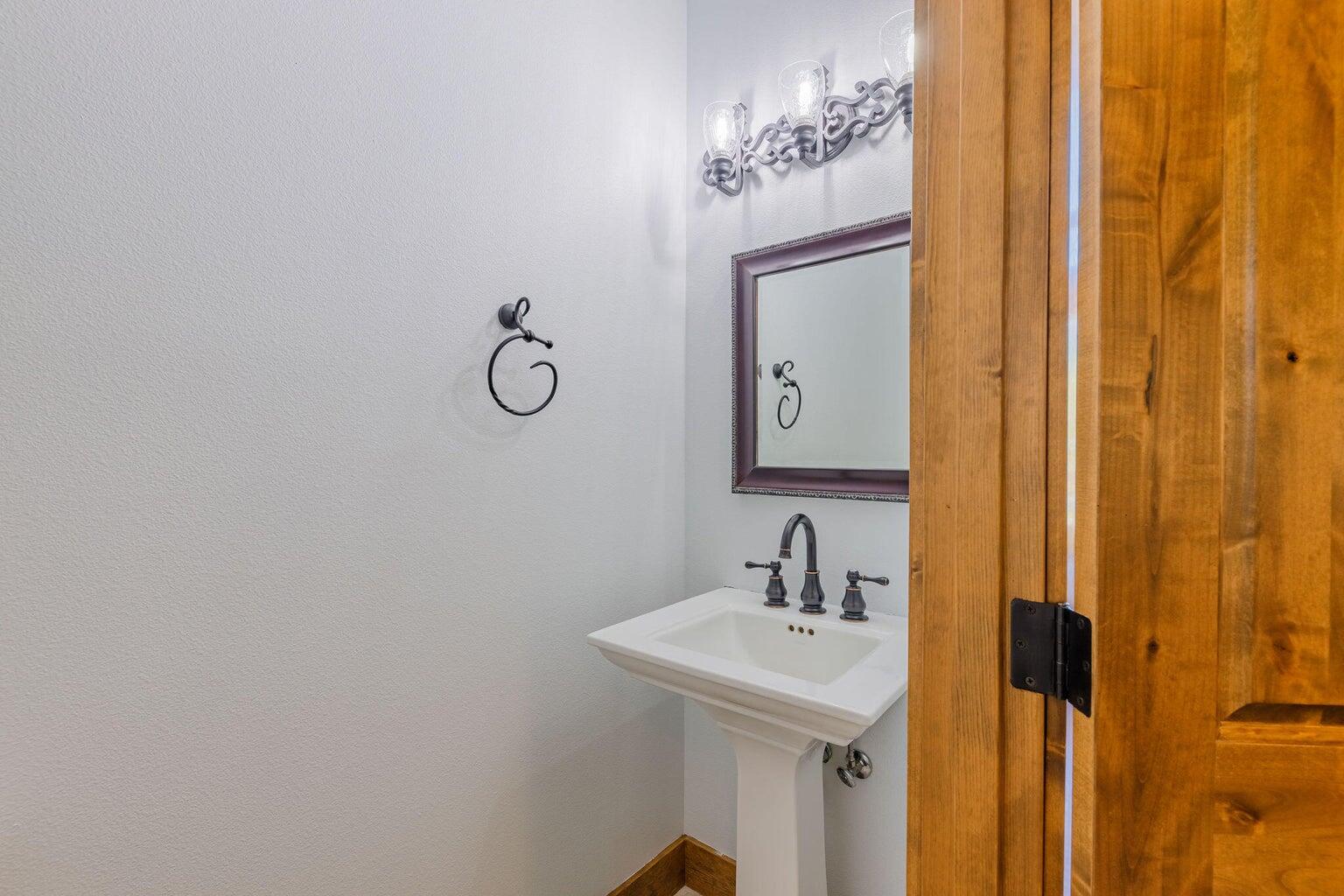 400 Tetherow Road Williams, OR 97544 - Photo 22 of 60 23