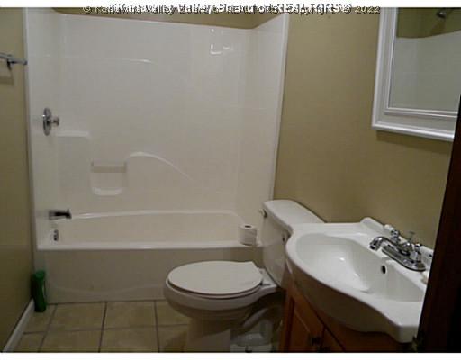 178 Dutch Road Charleston, WV 25302 - Photo 10 of 15 Main Level Bathroom.