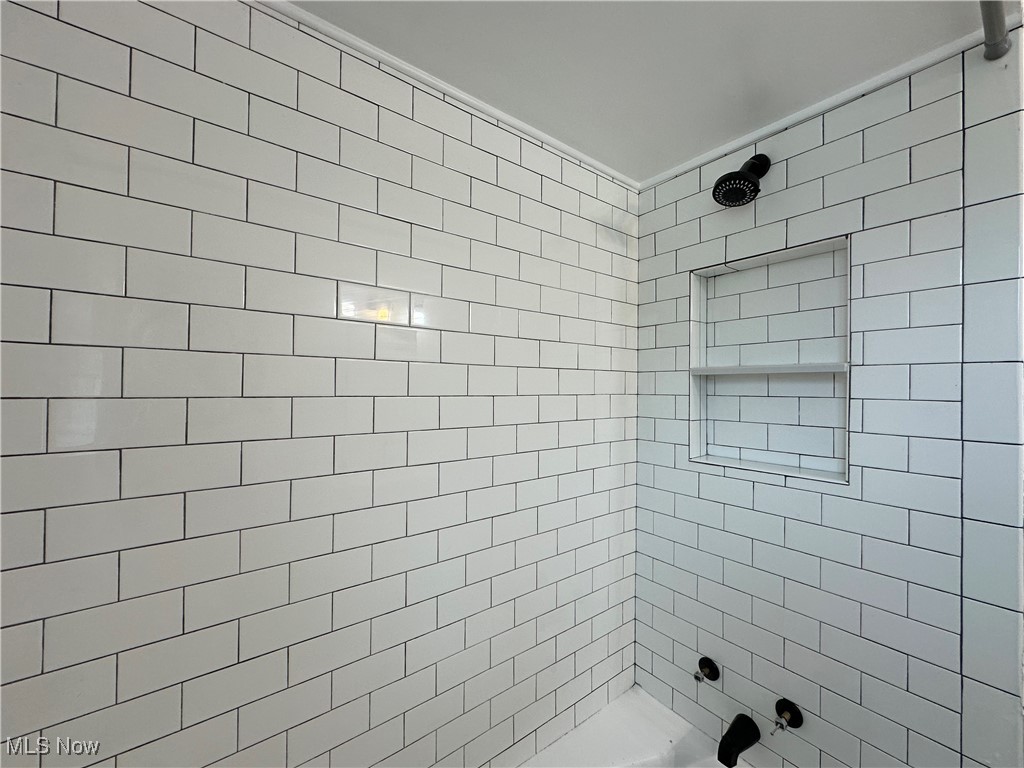 4281 Grannis Road Cleveland, OH 44126 - Photo 19 of 30 Full bath featuring shower combination