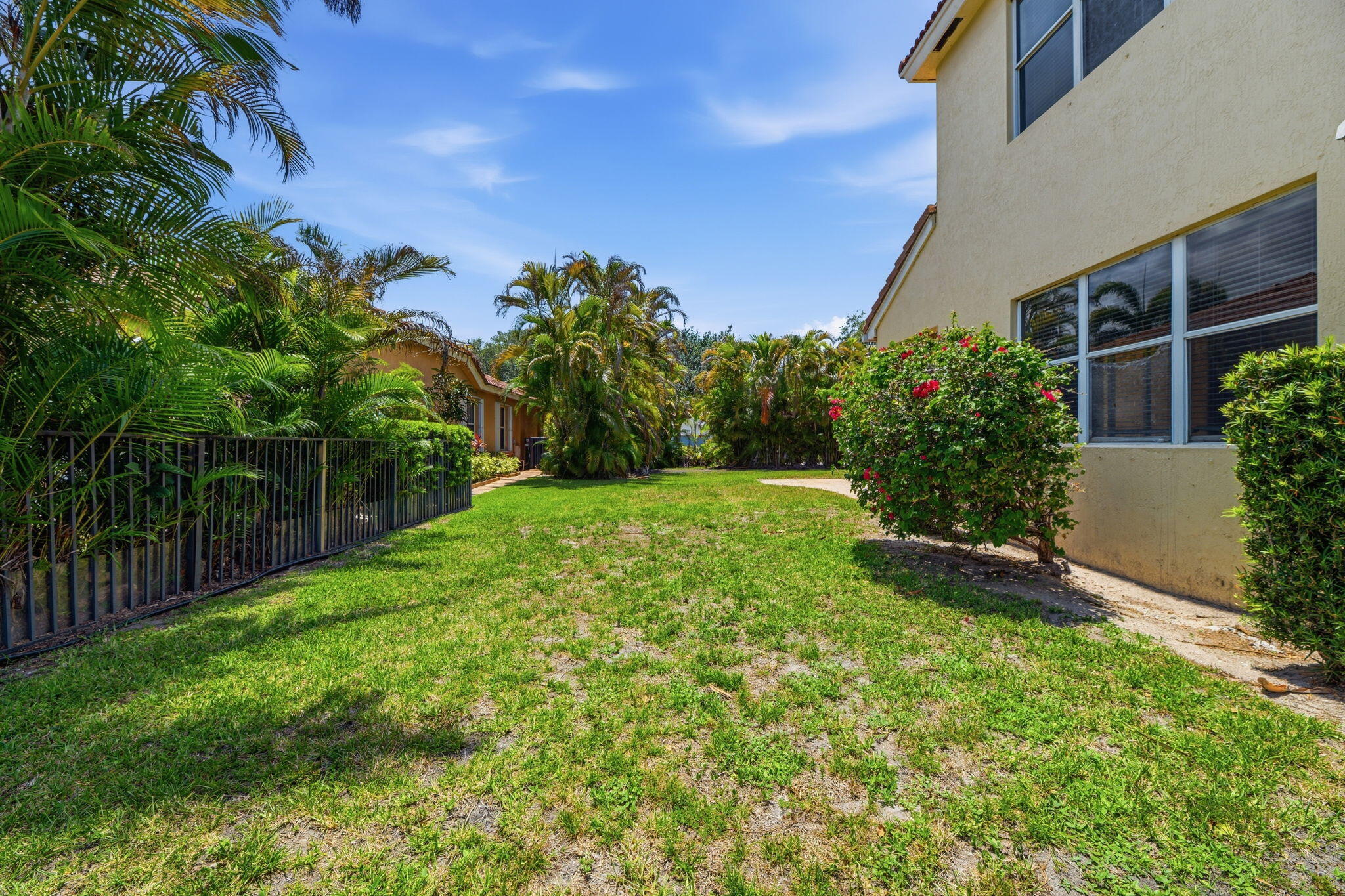 126 Magnolia Way Jupiter, FL 33469 - Photo 35 of 37 ListerPros_030