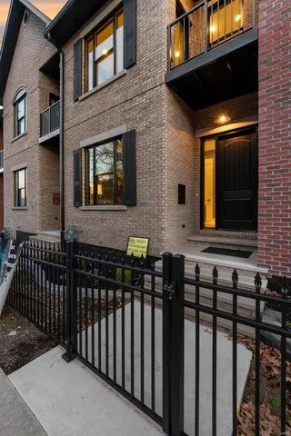 $895,000 | 292 Main Street, Cape Girardeau, MO 63701