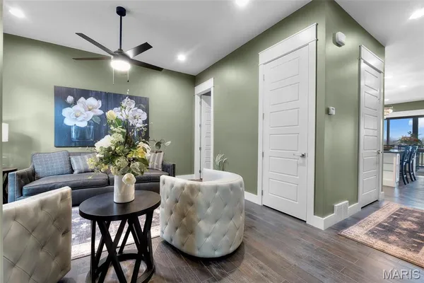 $895,000 | 292 Main Street, Cape Girardeau, MO 63701