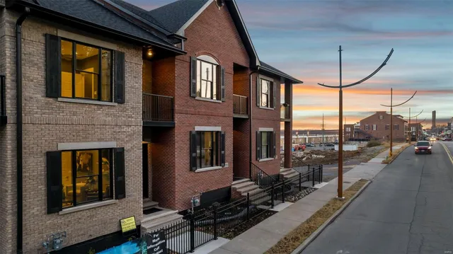 $895,000 | 292 Main Street, Cape Girardeau, MO 63701