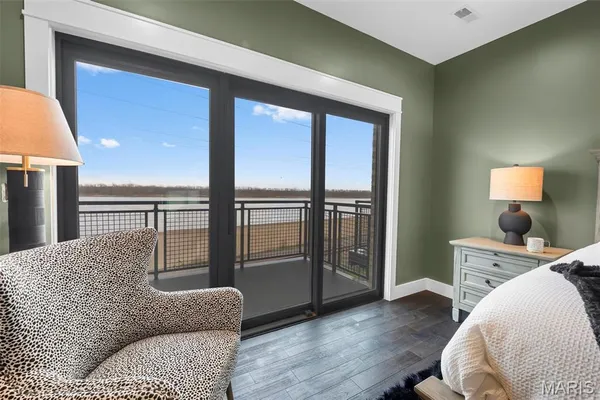 $895,000 | 292 Main Street, Cape Girardeau, MO 63701