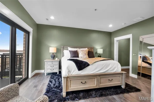 $895,000 | 292 Main Street, Cape Girardeau, MO 63701