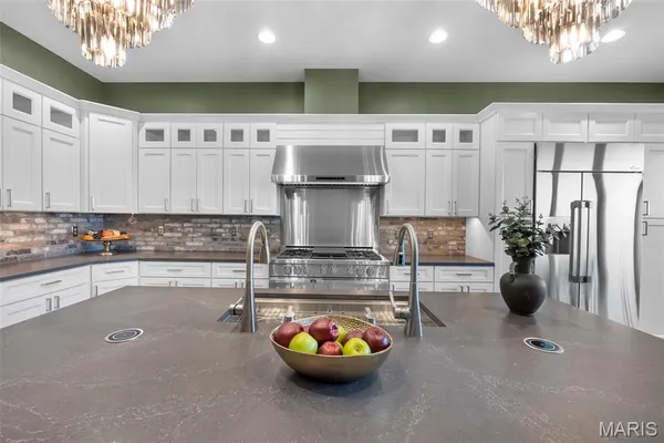 $895,000 | 292 Main Street, Cape Girardeau, MO 63701