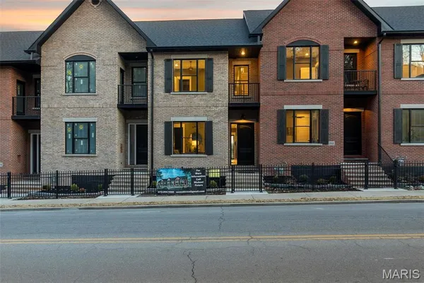 $895,000 | 292 Main Street, Cape Girardeau, MO 63701