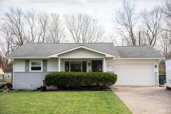 $164,900 | 1901 East 14th Street, Muncie, IN 47302