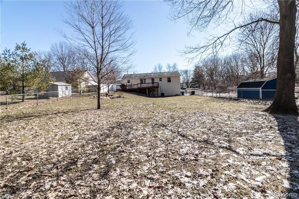112 Ripley Road Linden, MI 48451 - Photo 9 of 40
