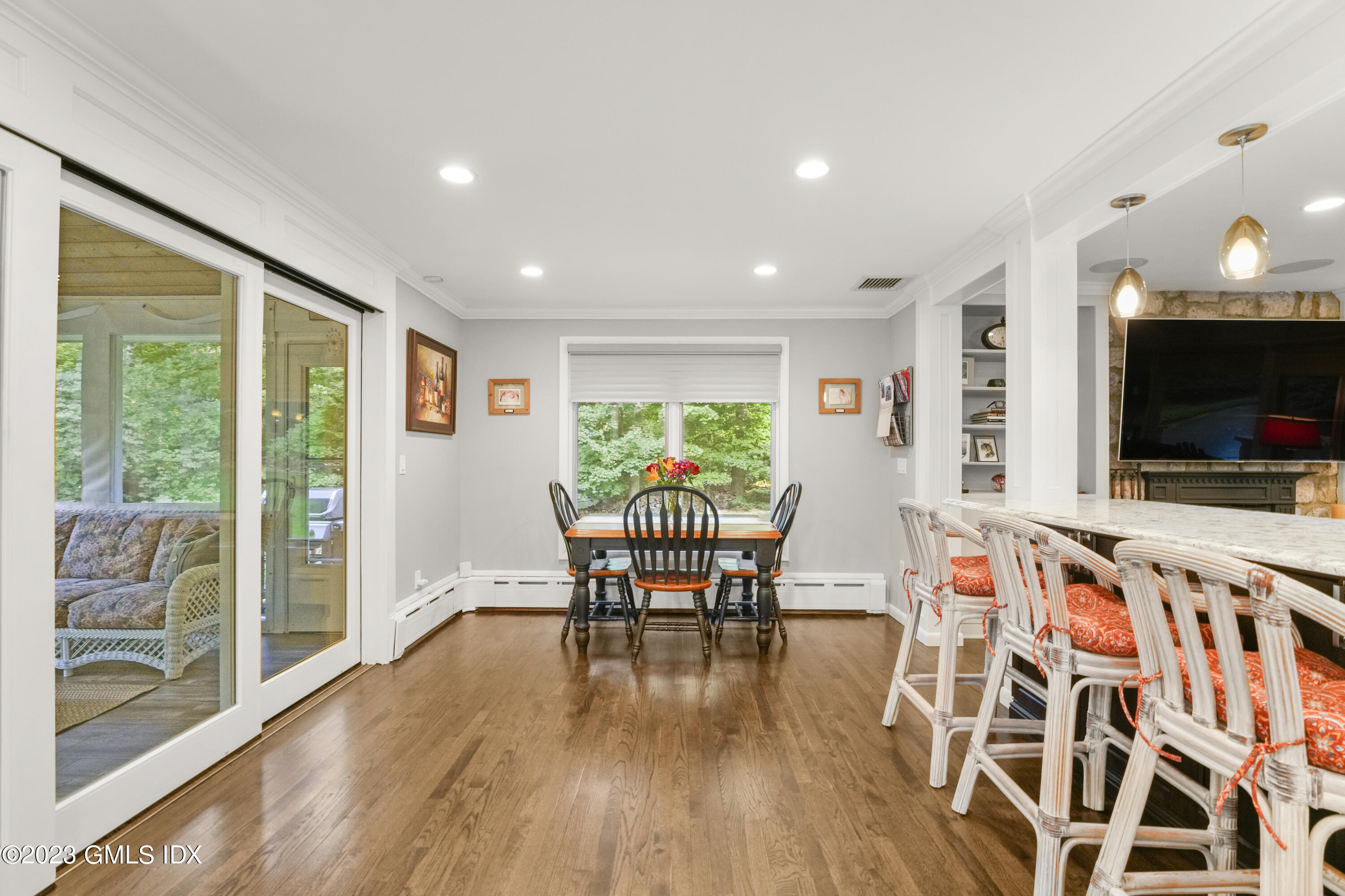 21 Barton Lane Cos Cob, CT 06807 - Photo 5 of 22 a living room with furniture and a flat screen tv
