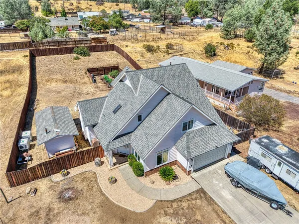 $408,000 | 2920 Meadow Creek Road, Clearlake Oaks, CA 95423