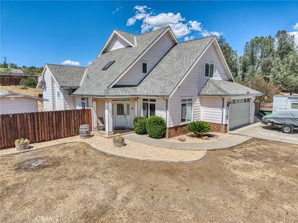 $408,000 | 2920 Meadow Creek Road, Clearlake Oaks, CA 95423