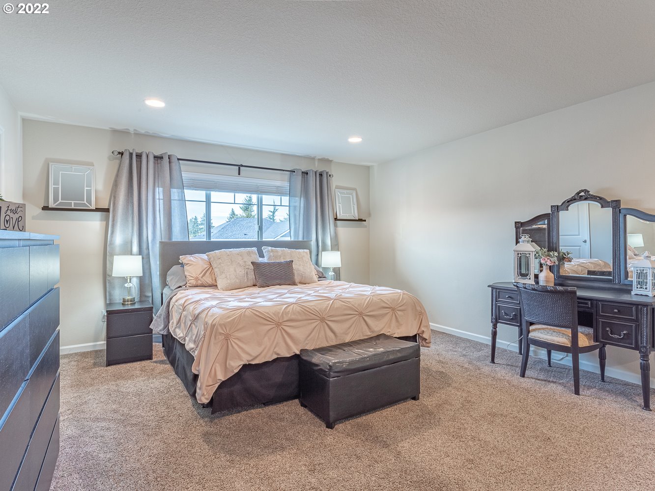 17656 Southeast Pinnacles Street Damascus, OR 97089 - Photo 13 of 31