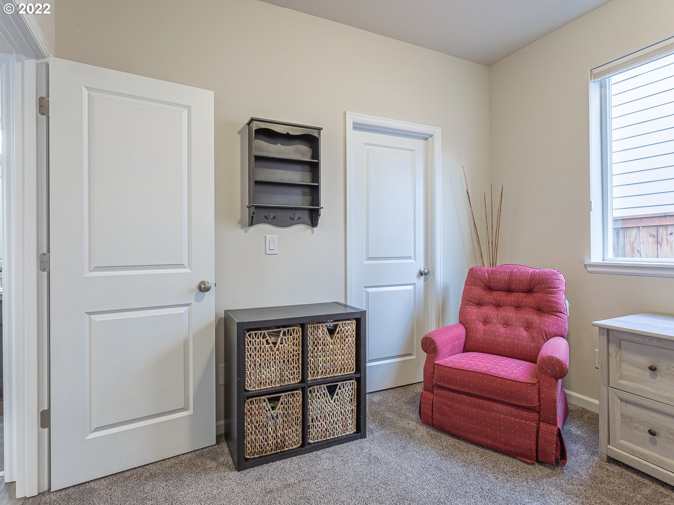 17656 Southeast Pinnacles Street Damascus, OR 97089 - Photo 24 of 31 a living room with furniture