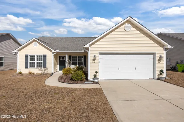 $285,000 | 208 Bungalow Drive, New Bern, NC 28562