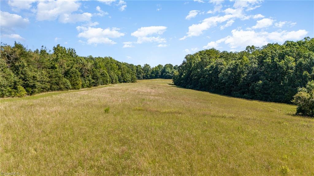 1908 Hackamore Road Greensboro, NC 27410 - Photo 3 of 7 Gallery Image 3