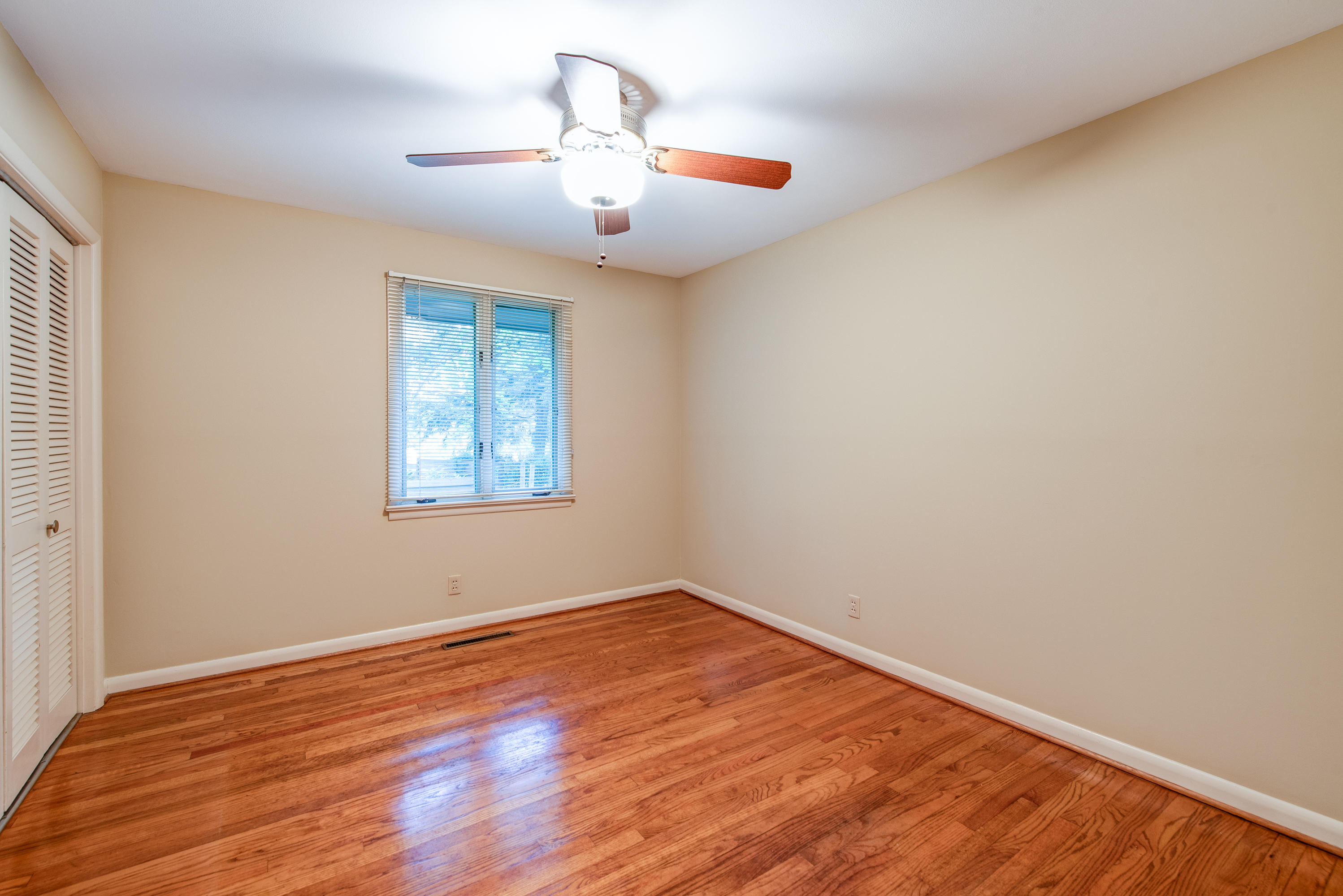 119 Canterbury Road Oak Ridge, TN 37830 - Photo 15 of 35 119 Canterbury Rd-17