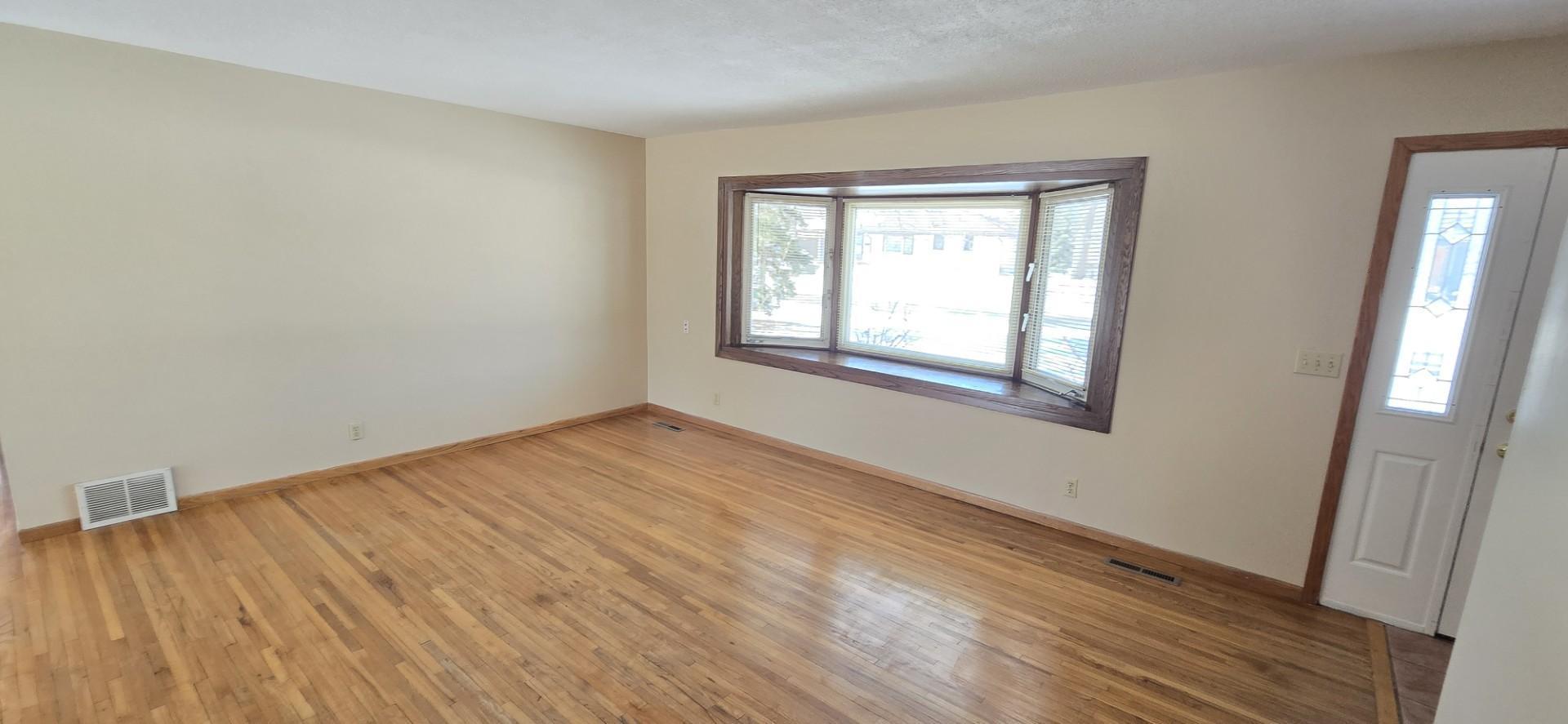 5949 6th Street Northeast Fridley, MN 55432 - Photo 6 of 28