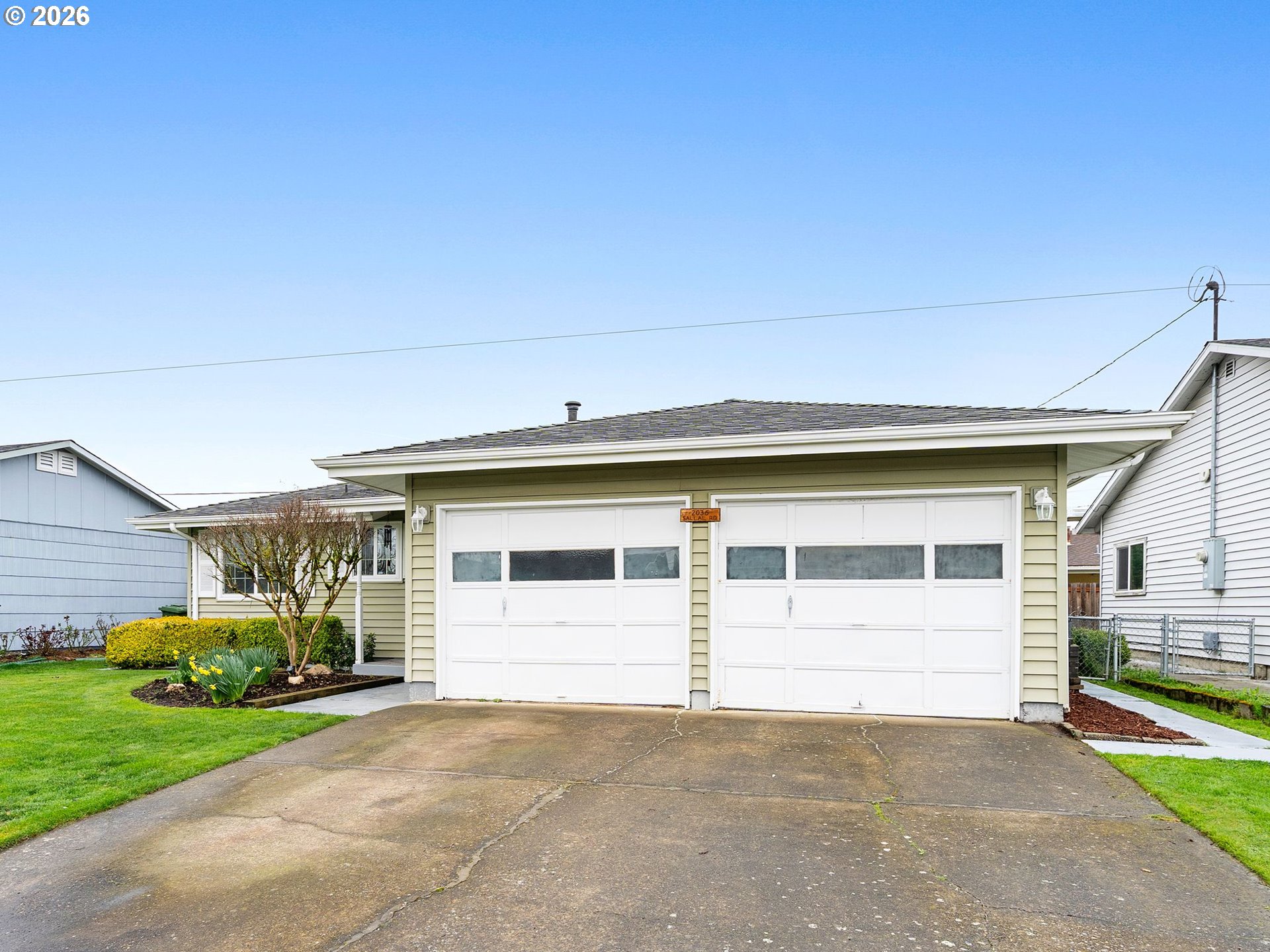 2036 Sallal Road Woodburn, OR 97071 - Photo 25 of 25 a front view of a house with a garage