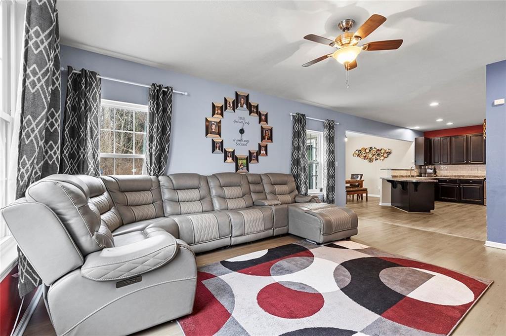 240 Long Ridge Drive Coraopolis, PA 15108 - Photo 8 of 31 Gallery Image 8