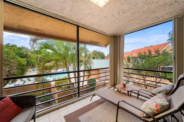 $2,400 | 11205 Green Lake Drive, Unit 204, Boynton Beach, FL 33437