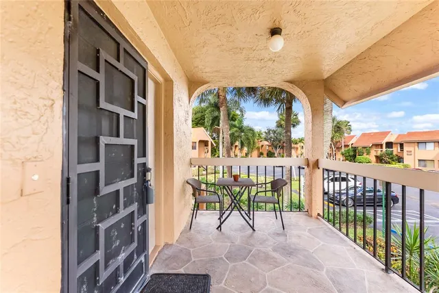 $2,400 | 11205 Green Lake Drive, Unit 204, Boynton Beach, FL 33437