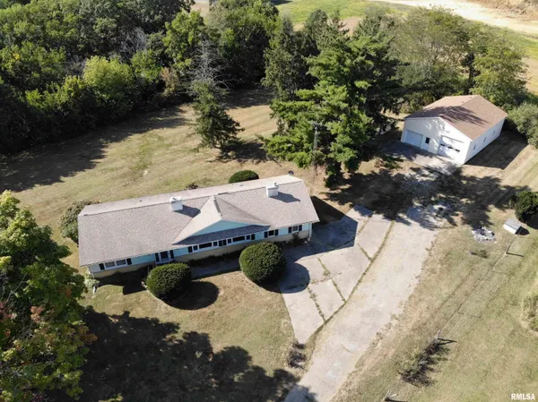 $245,000 | 8510 North 1250th Road, Macomb, IL 61455