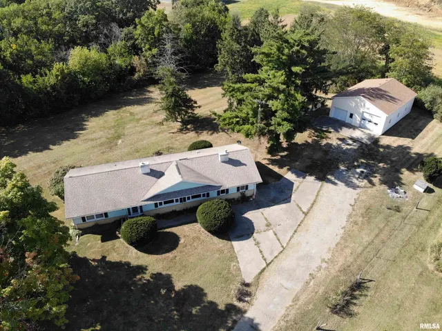 $245,000 | 8510 North 1250th Road, Macomb, IL 61455