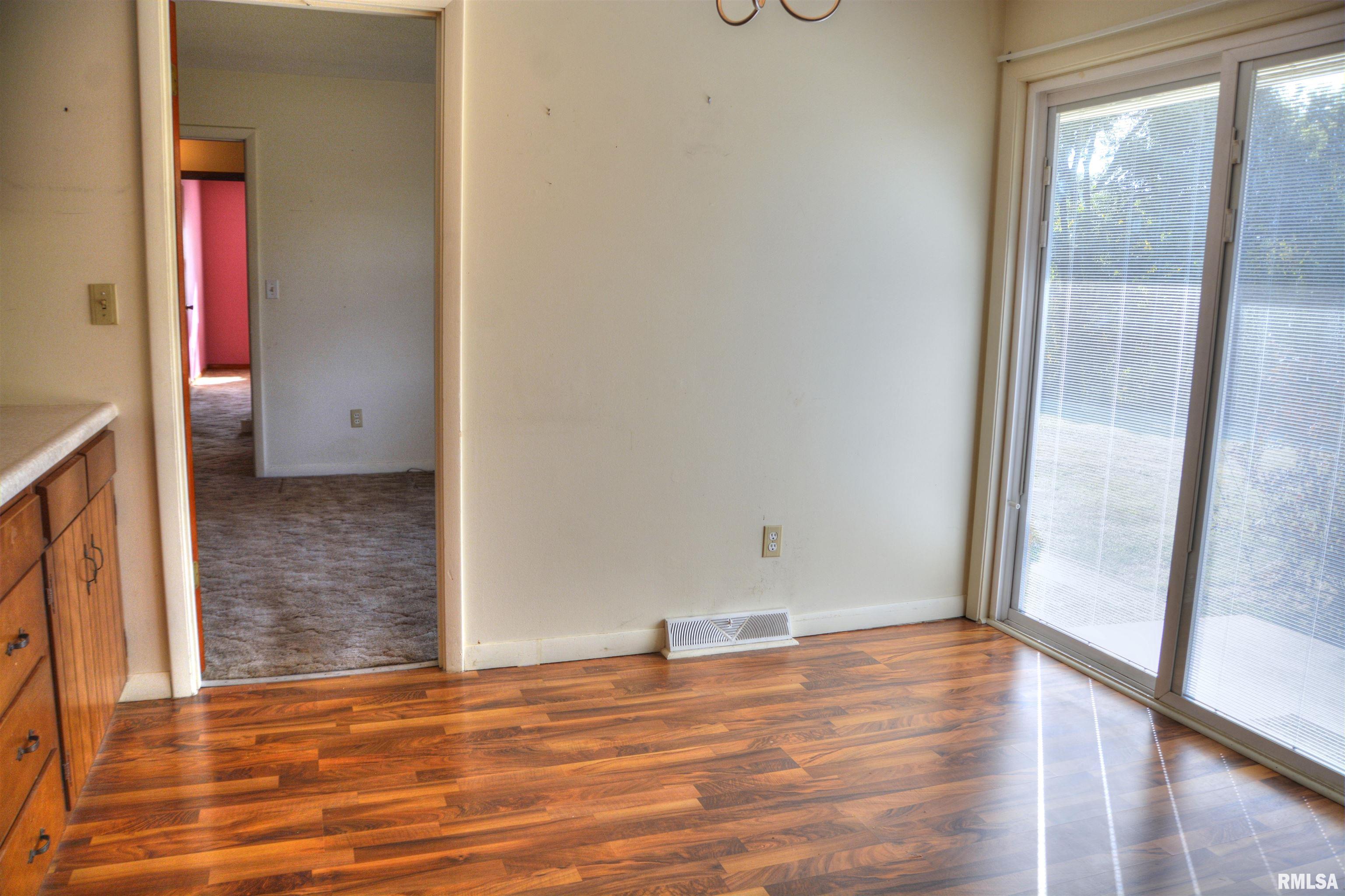 8510 North 1250th Road Macomb, IL 61455 - Photo 11 of 26