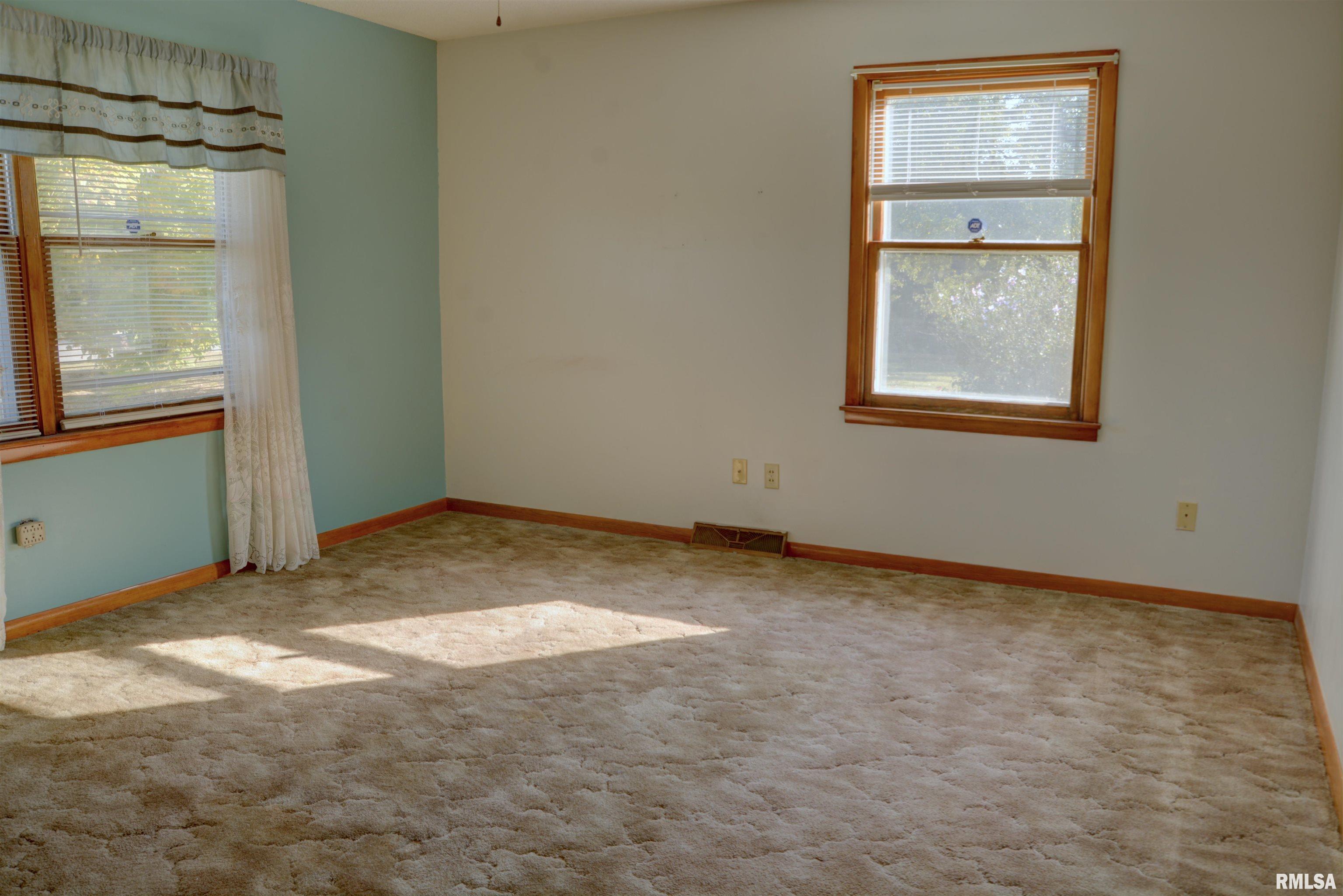 8510 North 1250th Road Macomb, IL 61455 - Photo 12 of 26