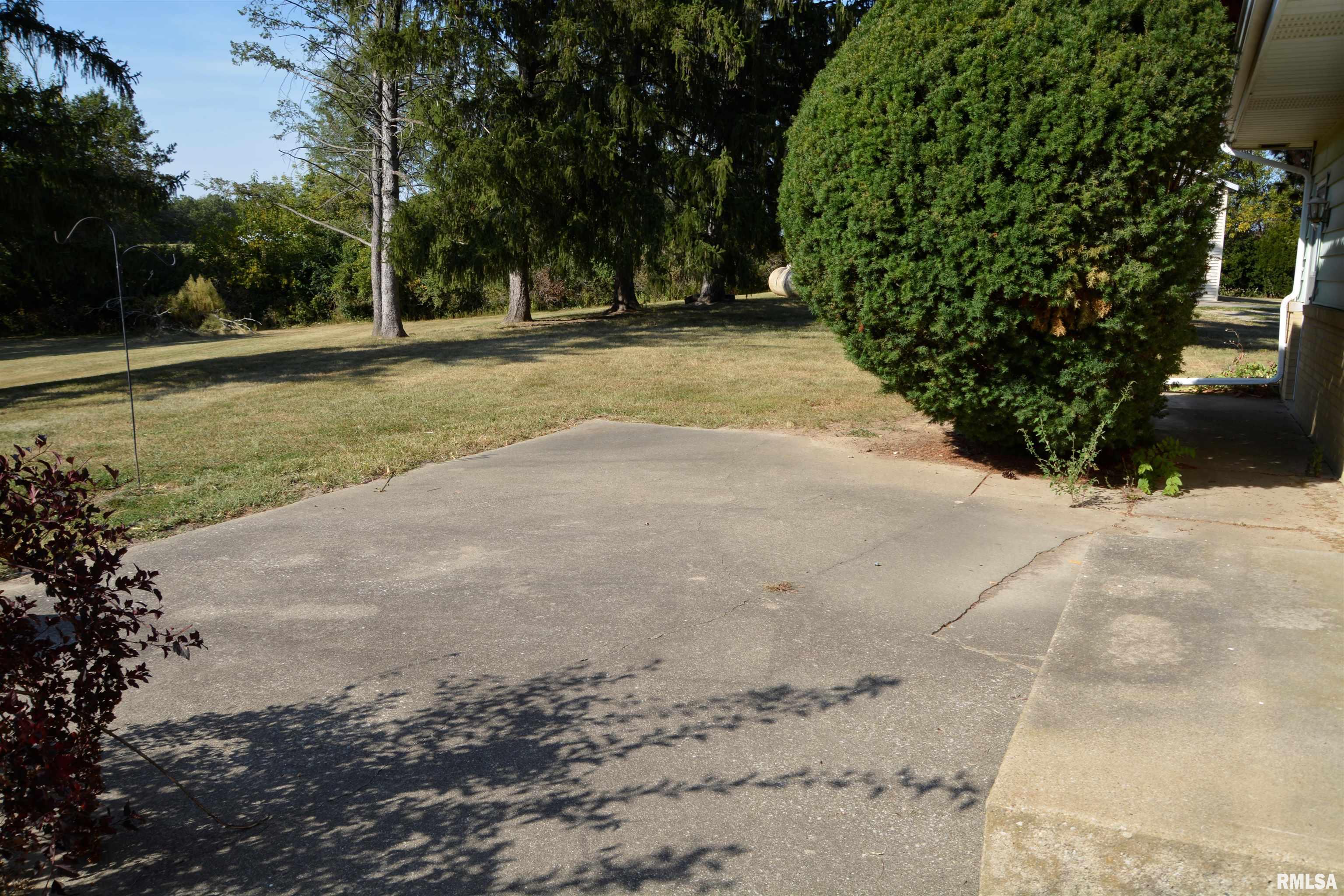 8510 North 1250th Road Macomb, IL 61455 - Photo 21 of 26