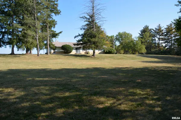 $245,000 | 8510 North 1250th Road, Macomb, IL 61455