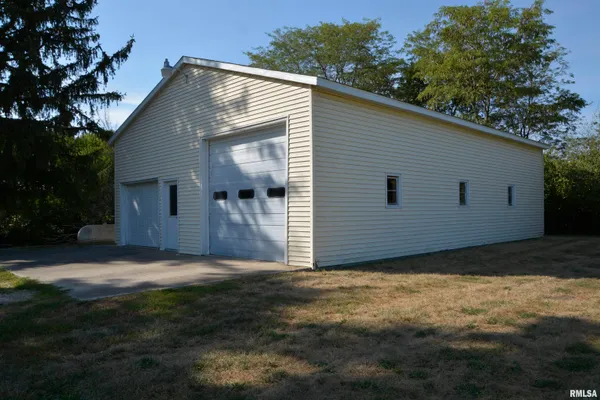 $245,000 | 8510 North 1250th Road, Macomb, IL 61455