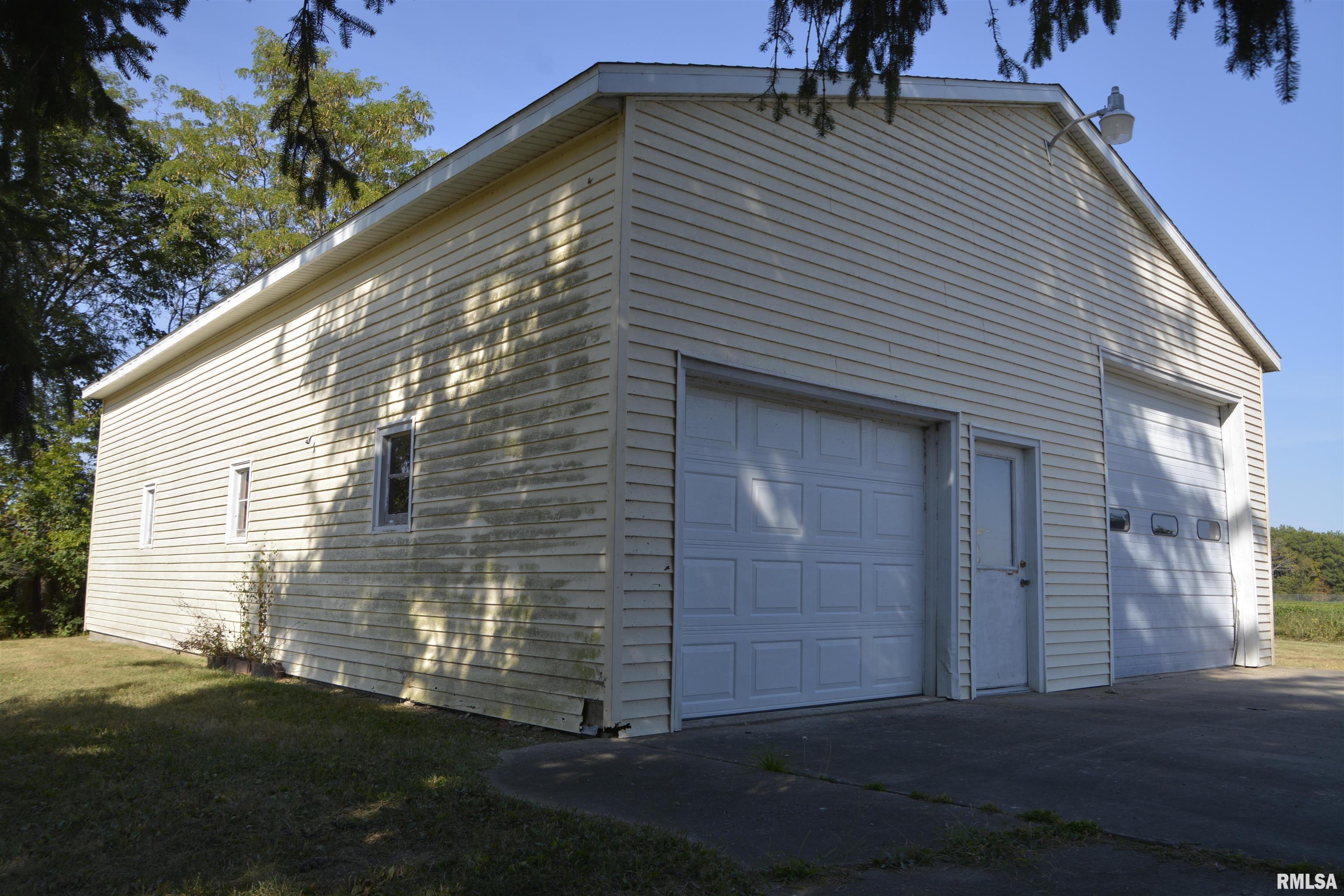 8510 North 1250th Road Macomb, IL 61455 - Photo 4 of 26