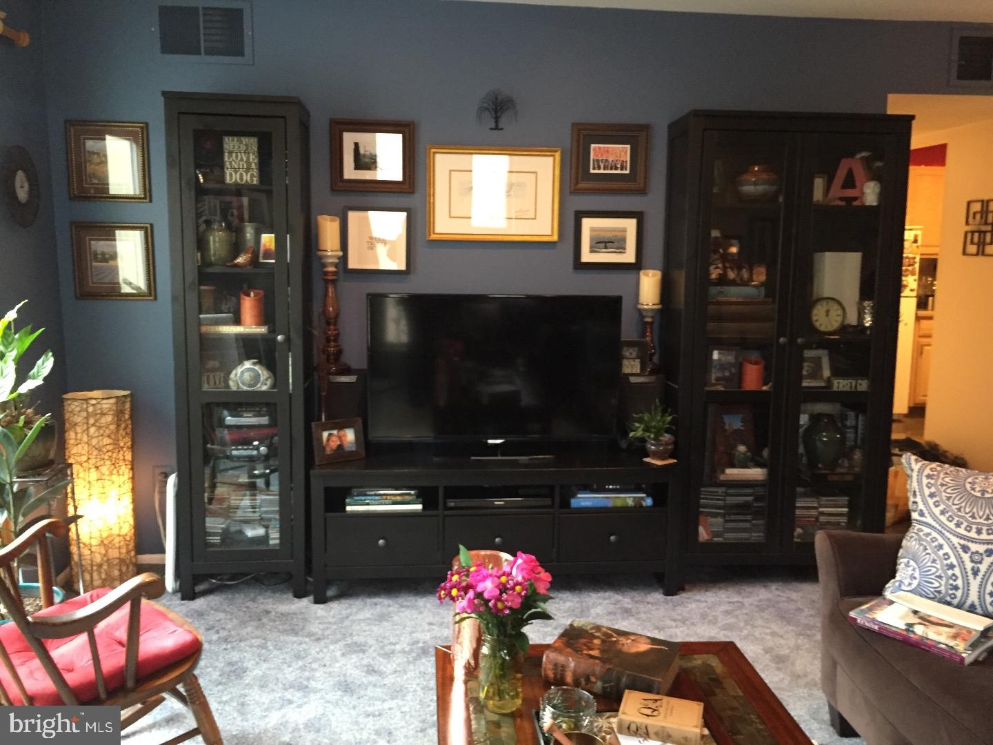 25 South Church Road, Unit 172 Maple Shade, NJ 08052 - Photo 4 of 15 Family Room