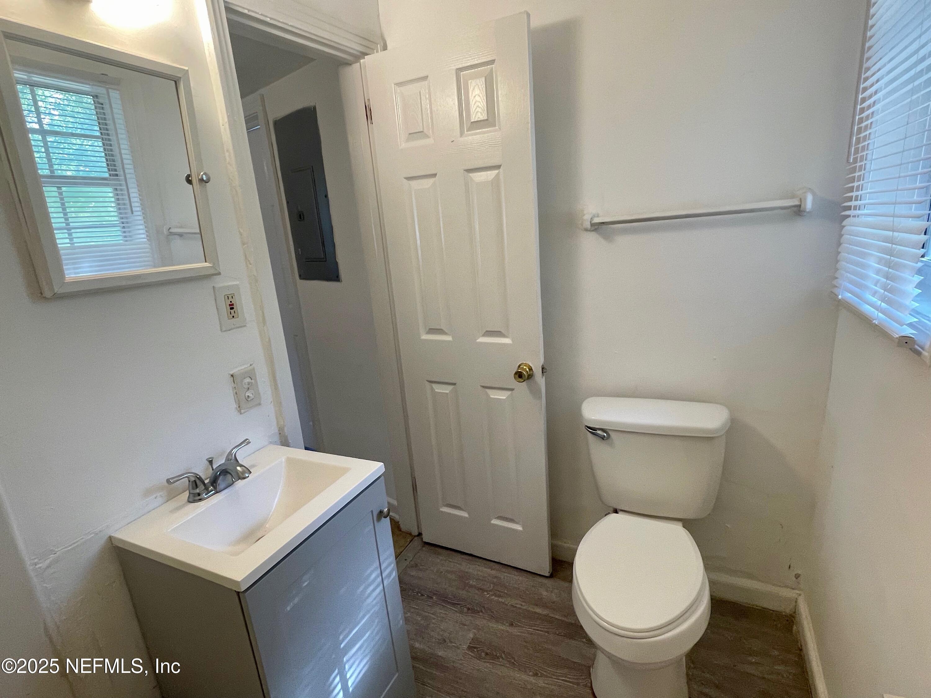 5638 Vernon Road Jacksonville, FL 32209 - Photo 20 of 23 20 - Bath b