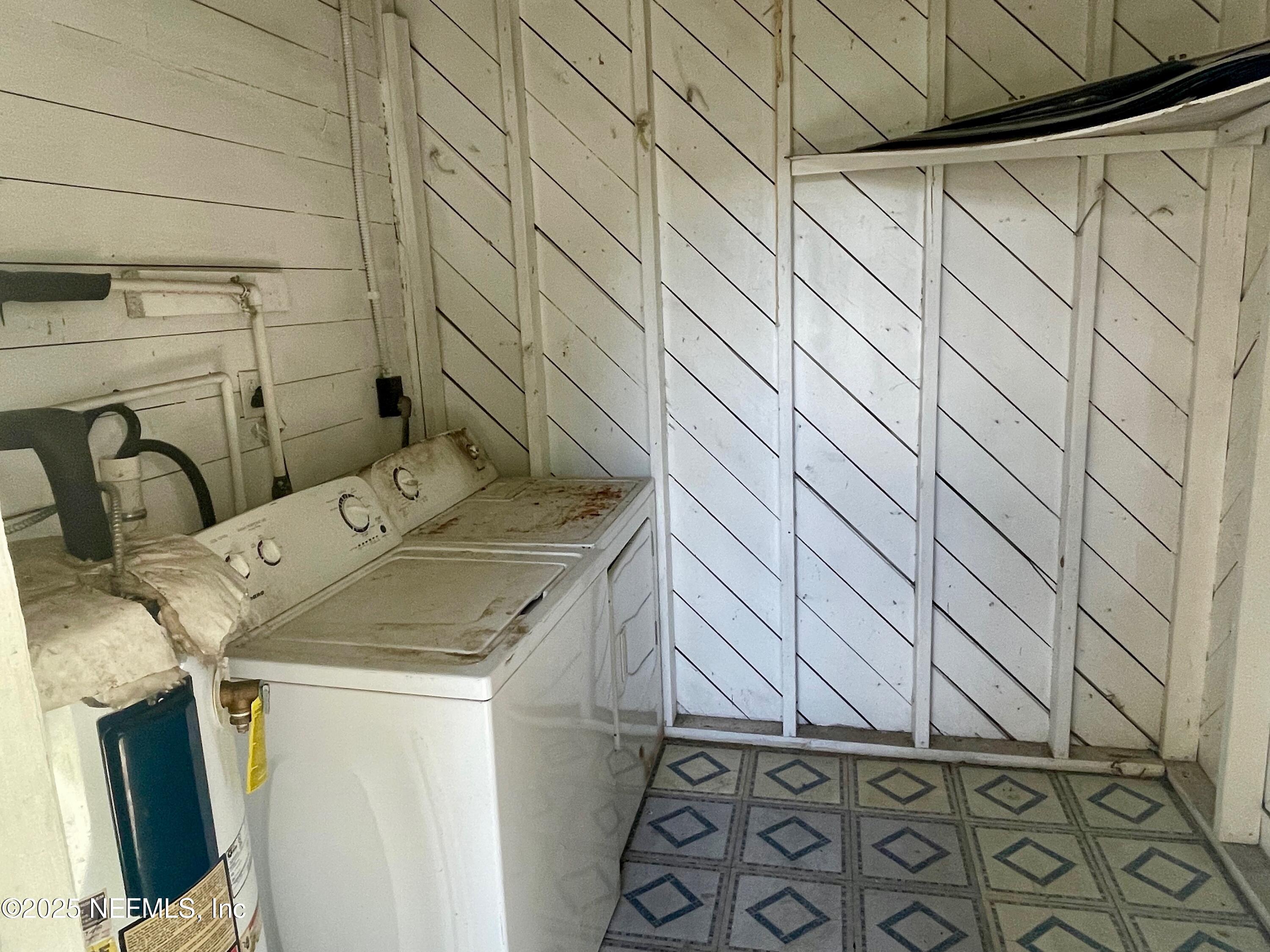 5638 Vernon Road Jacksonville, FL 32209 - Photo 21 of 23 21 - Utility room