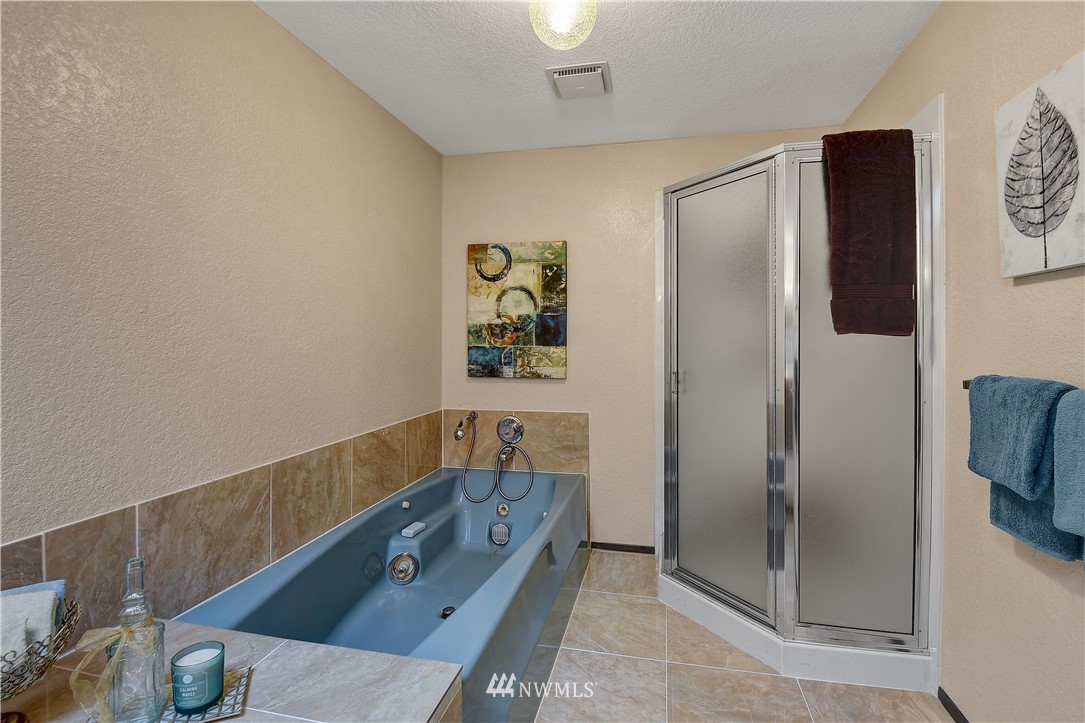 22217 61st Avenue Southeast Bothell, WA 98021 - Photo 21 of 37